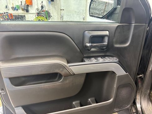 Used 2018 Chevrolet Silverado 1500 LT w/ All Star Edition AWD/4WD image 16