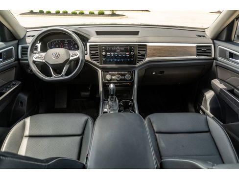 Used 2023 Volkswagen Atlas SE w/ Black Wheel Package FWD image 20