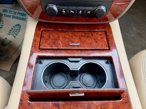 Used 2014 Chevrolet Tahoe LTZ image 35