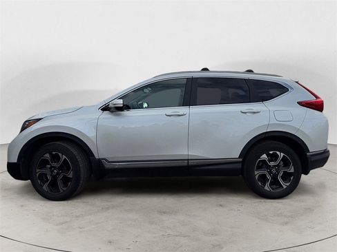 Used 2018 Honda CR-V Touring image 2