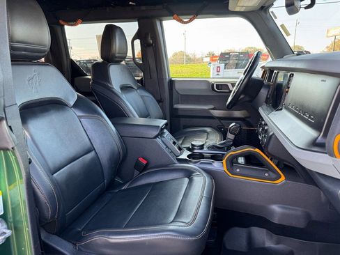 Used 2023 Ford Bronco Badlands image 30