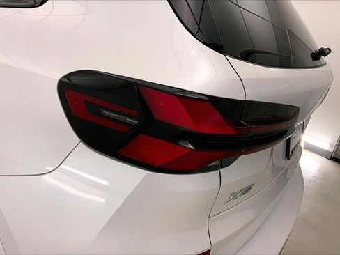 Certified 2024 BMW X5 xDrive50e w/ M Sport Package image 28