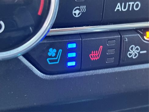 Used 2020 Ford Expedition Limited w/ Equipment Group 301A image 46