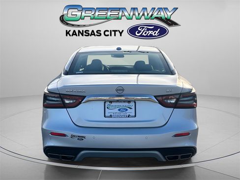 Used 2023 Nissan Maxima SV w/ Floor Mat Group image 6
