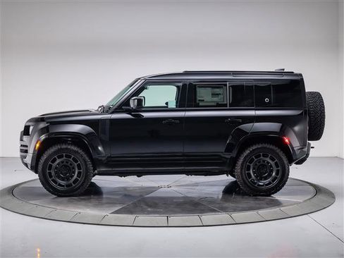 New 2026 Land Rover Defender 110 OCTA AWD/4WD image 2
