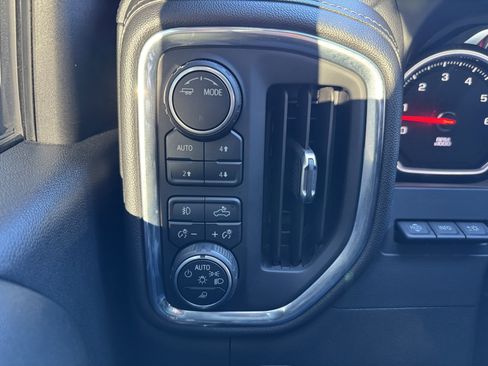 Used 2021 Chevrolet Silverado 2500 High Country image 24