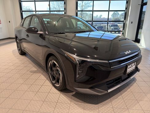 New 2026 Kia K4 EX image 7