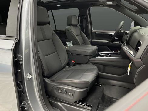 New 2026 Chevrolet Suburban RST w/ RST Capability Package image 33