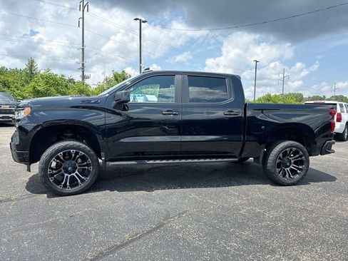 Used 2022 Chevrolet Silverado 1500 RST AWD/4WD image 2