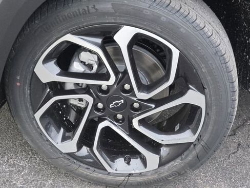 New 2026 Chevrolet Trax RS w/ Driver Confidence Package image 18