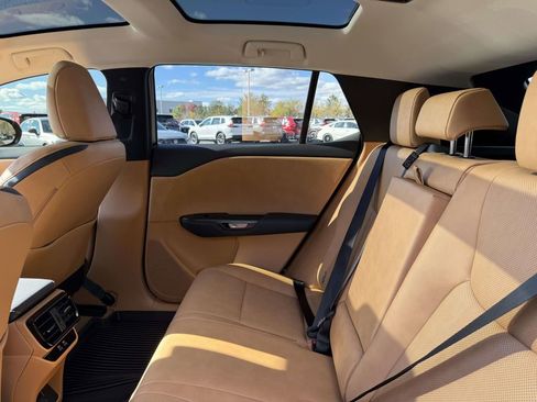 Used 2025 Lexus RZ 450e image 17