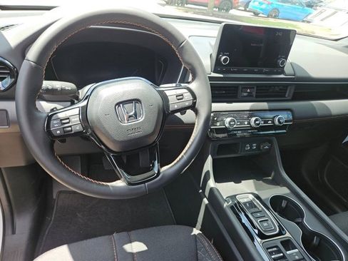 New 2025 Honda Pilot Sport image 13
