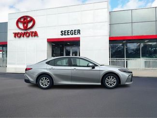 Used 2025 Toyota Camry LE video 2