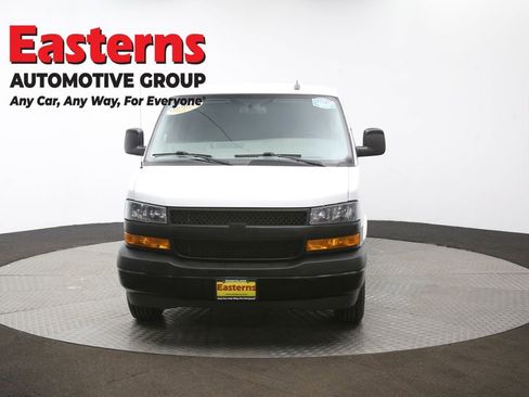Used 2018 Chevrolet Express 2500 w/ Driver Convenience Package RWD image 53