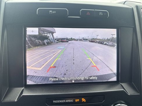 Used 2020 Ford F150 XLT image 14