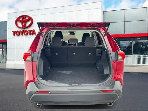 Used 2025 Toyota RAV4 LE image 9