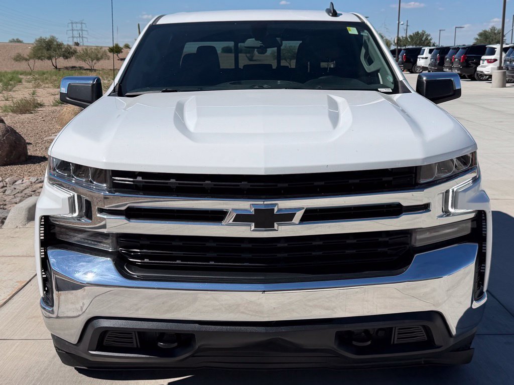 Used 2022 Chevrolet Silverado 1500 LT AWD/4WD image 3