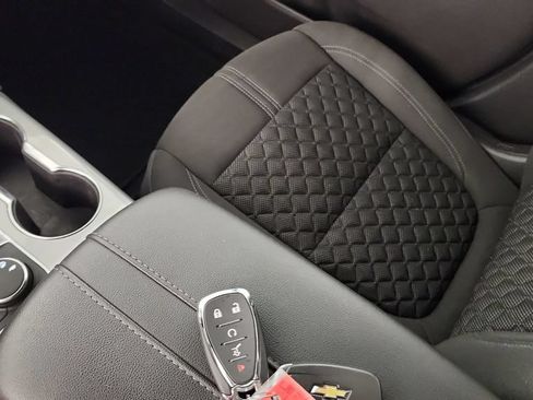 Used 2019 Chevrolet Blazer LT AWD/4WD image 18