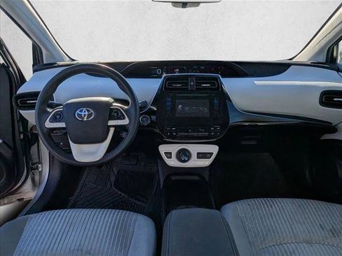 Used 2017 Toyota Prius Two image 16