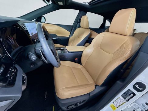 Used 2024 Lexus RX 350 Premium image 21