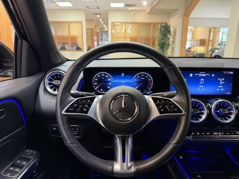Certified 2025 Mercedes-Benz GLB 250 image 8