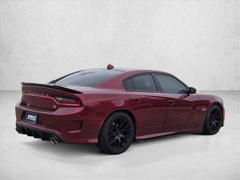Used 2019 Dodge Charger Scat Pack image 5