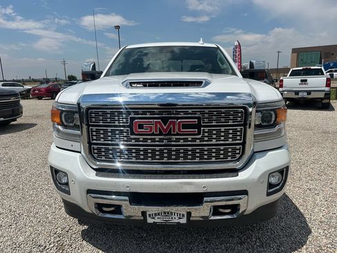 Used 2018 GMC Sierra 3500 Denali w/ Duramax Plus Package AWD/4WD image 3