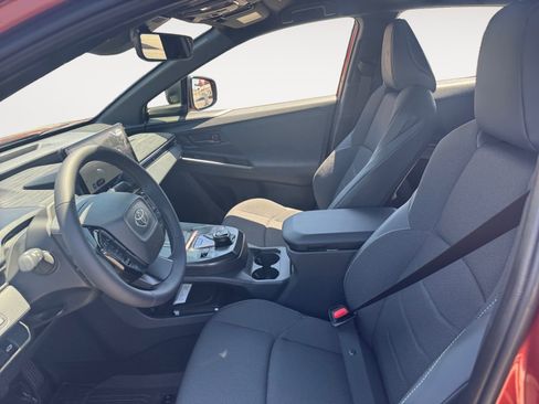 New 2026 Toyota C-HR AWD/4WD image 9
