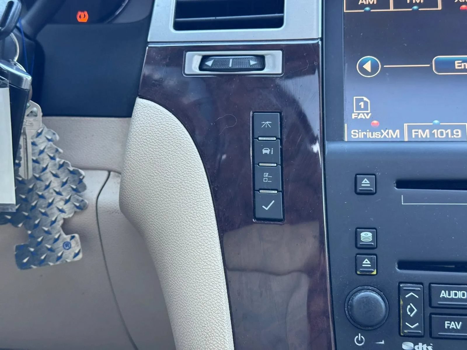 Used 2008 Cadillac Escalade AWD image 29