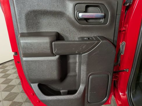 Used 2021 Chevrolet Silverado 1500 LT image 29