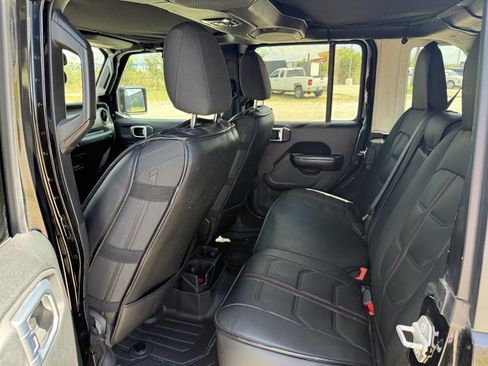 Used 2020 Jeep Wrangler Unlimited Sport S AWD/4WD image 16