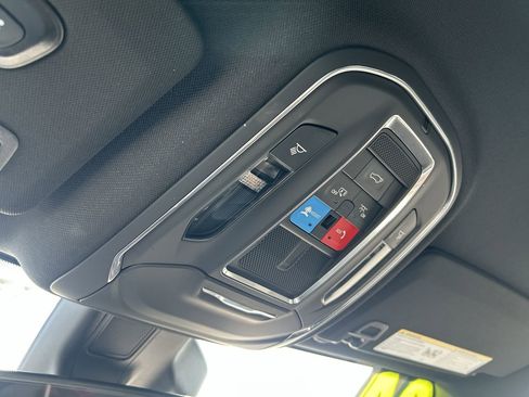 Used 2024 Jeep Grand Cherokee L Limited image 29