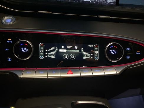 Certified 2025 Genesis GV70 3.5T Sport w/ Sport Prestige Package image 9