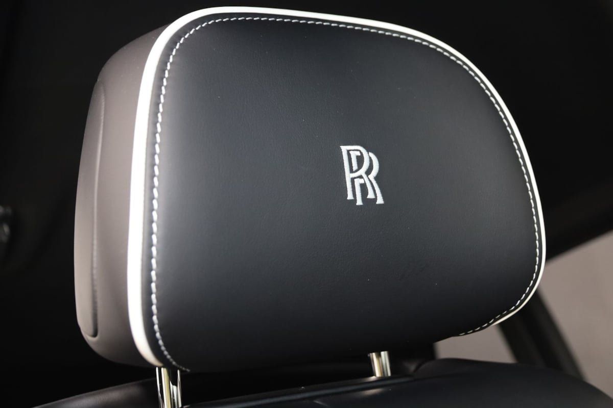 Used 2024 Rolls-Royce Cullinan Black Badge AWD/4WD image 15