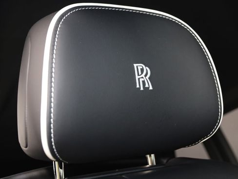 Used 2024 Rolls-Royce Cullinan Black Badge image 15