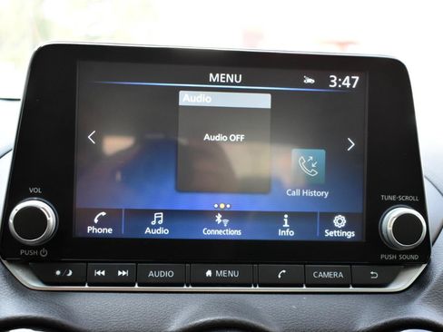 Used 2022 Nissan Sentra SR w/ SR Premium Package FWD image 19