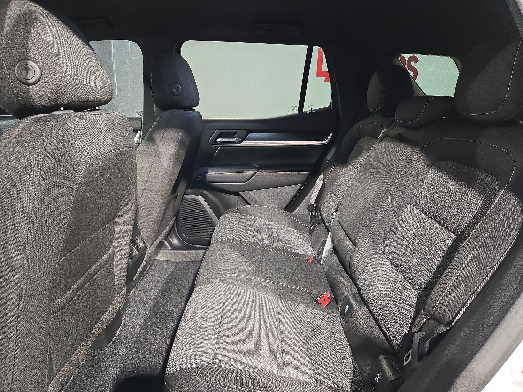Used 2025 GMC Terrain Elevation AWD/4WD image 35