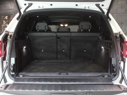 Used 2021 BMW X5 M w/ Competition Package image 89