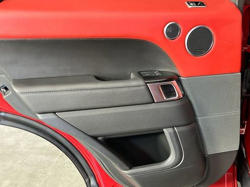 Used 2022 Land Rover Range Rover Sport HST image 32