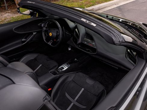 Used 2024 Ferrari SF90 Spider AWD/4WD image 16