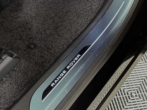 New 2026 Land Rover Range Rover SE AWD/4WD image 33