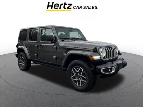 Used 2025 Jeep Wrangler Sahara image 1