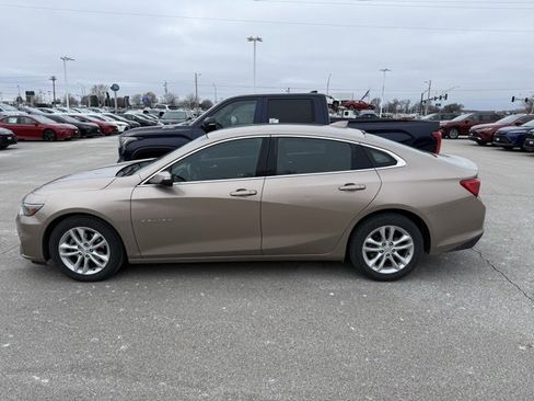 Used 2018 Chevrolet Malibu LT image 1