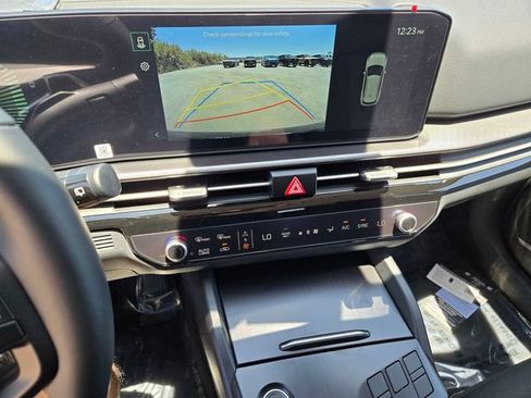 New 2026 Kia Sportage LX FWD image 10