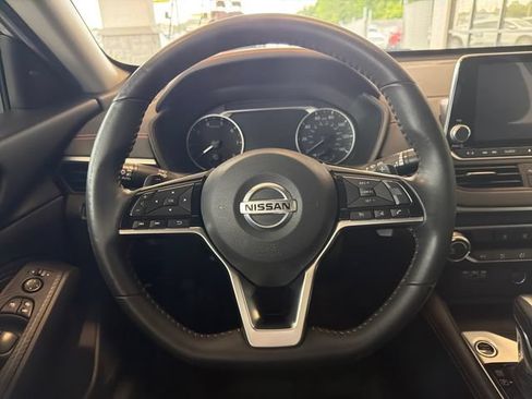 Used 2020 Nissan Altima 2.5 SR FWD image 20