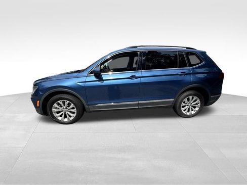 Used 2018 Volkswagen Tiguan SE w/ Panoramic Sunroof Package AWD/4WD image 2