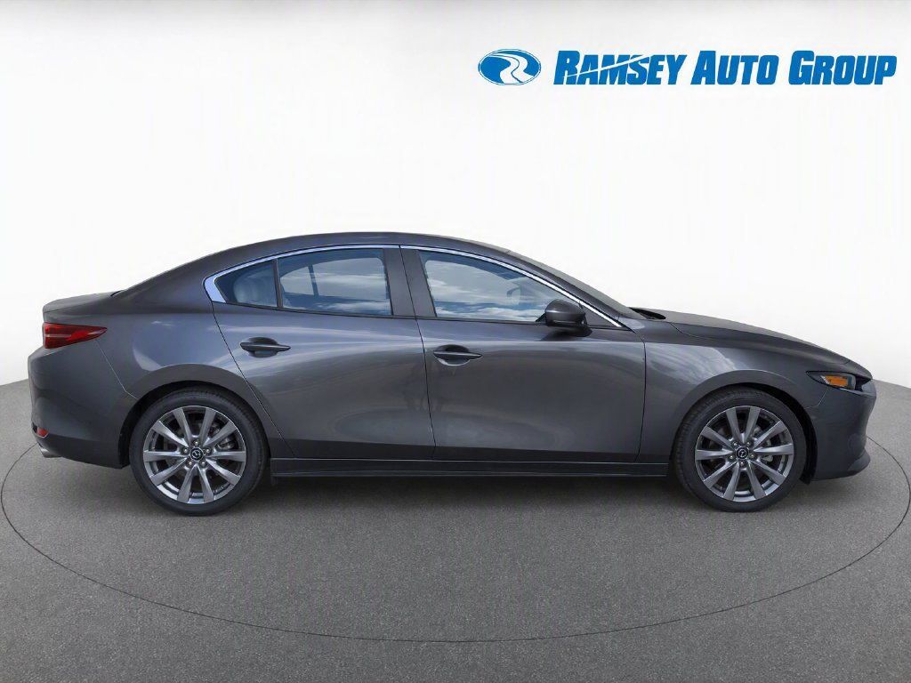 Used 2019 MAZDA MAZDA3 AWD Sedan w/ Preferred Package image 7