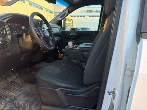 Used 2020 GMC Sierra 2500 4x4 Crew Cab w/ Convenience Package image 8