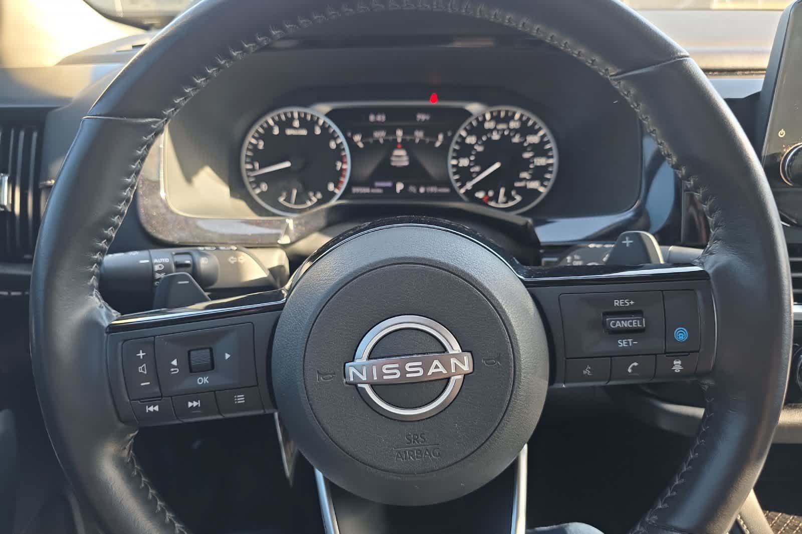 Used 2022 Nissan Pathfinder SL w/ Cargo Package FWD image 24