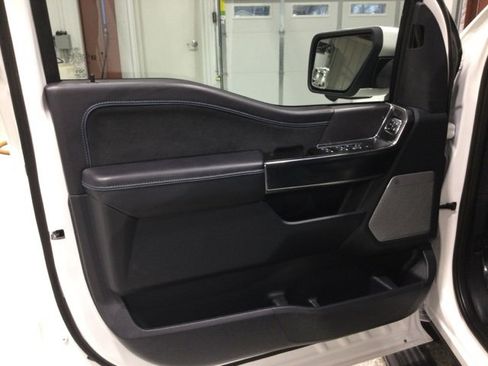 Used 2024 Ford F150 Platinum image 12